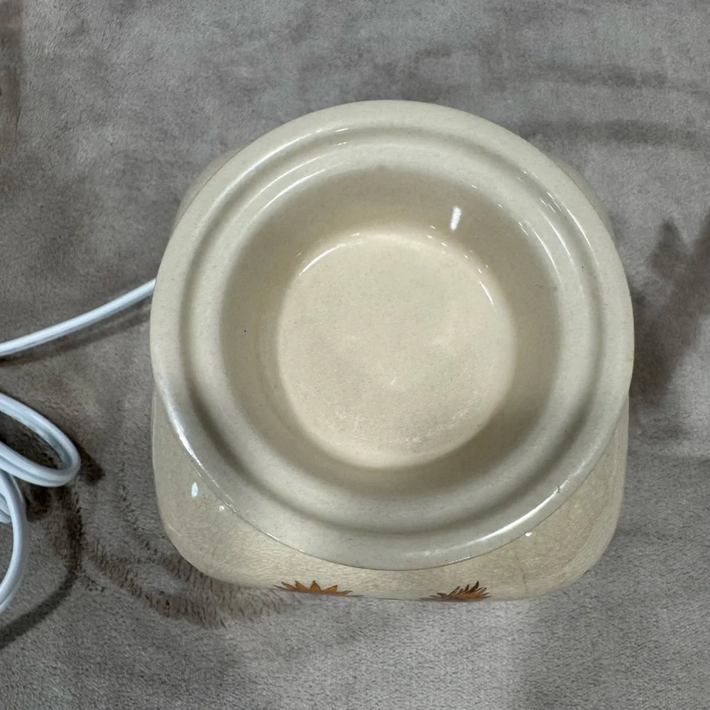 Scentsy Ceramic Sunflower Full Size Wax Warmer